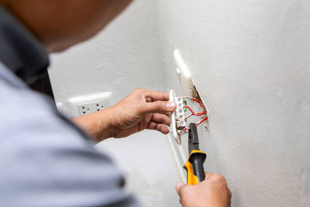 Best Circuit Breaker Repair  in Moore, OK